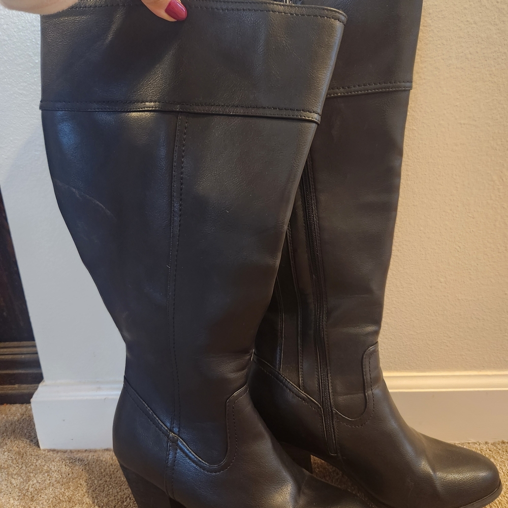 Elegant Black Leather Knee-High Boots